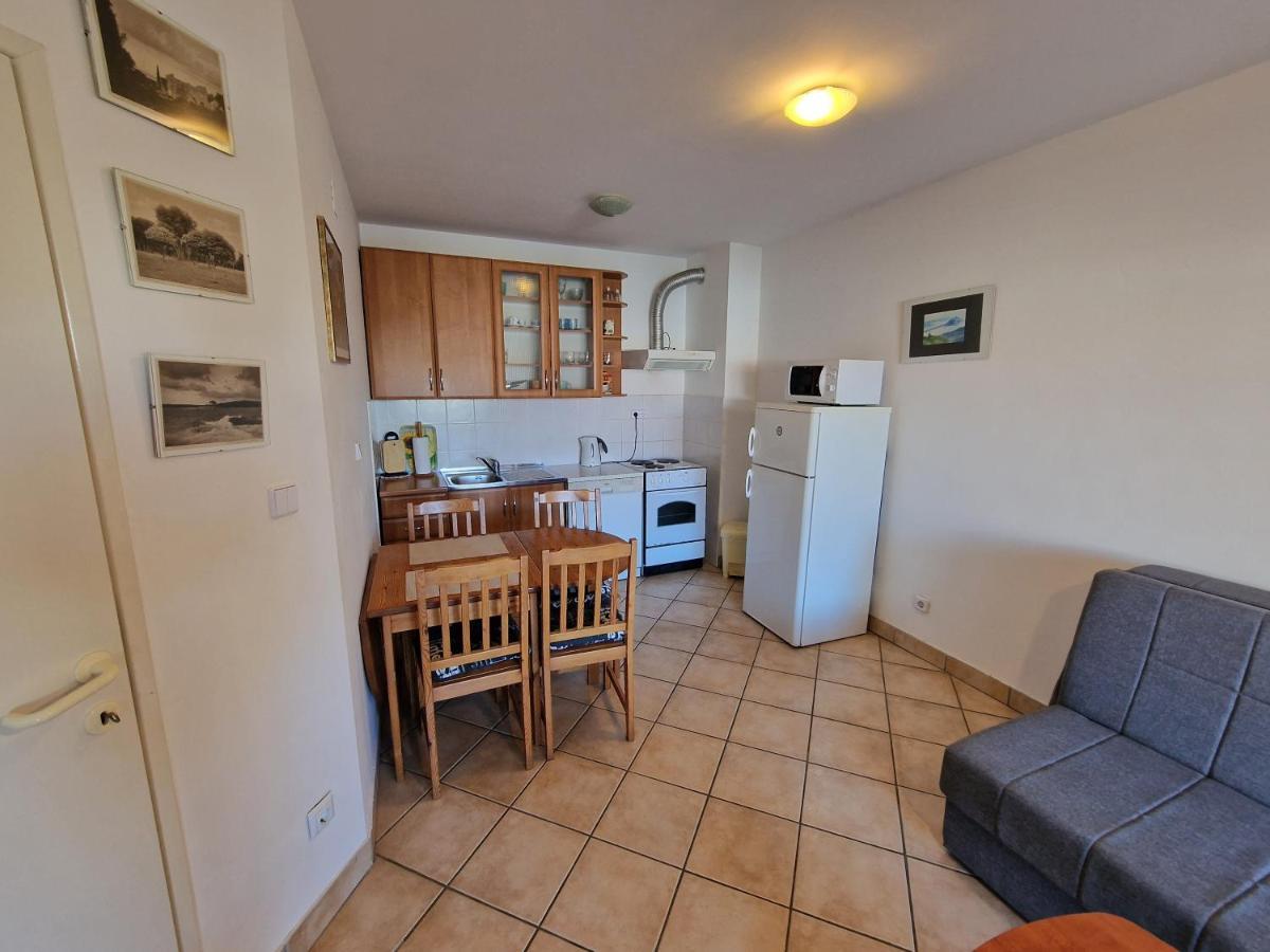Apartman Puntizela Apartment Пула Екстериор снимка